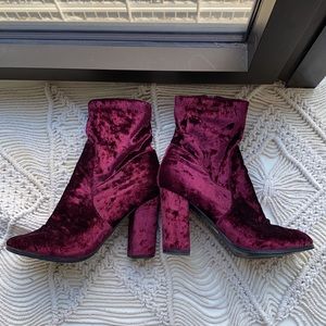 Red/purple velvet heeled booties